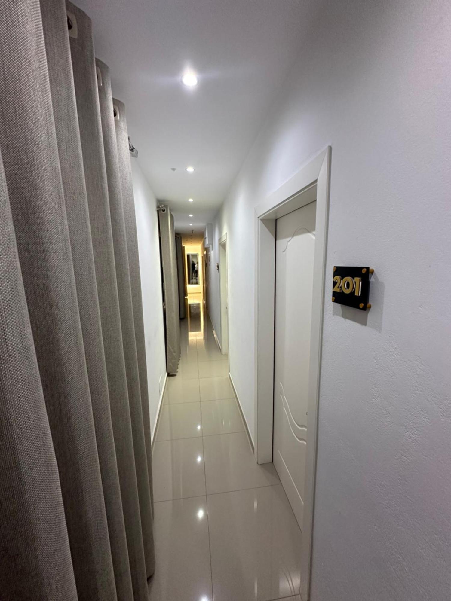 Hotel Elisabet Sarandë エクステリア 写真
